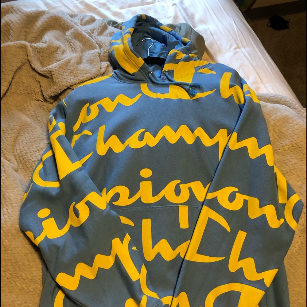 Champion Sweatshirt
